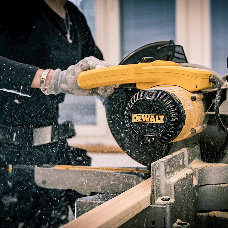 Paikka auki kahdelle ammattitaitoiselle sisustuskirvesmiehelle