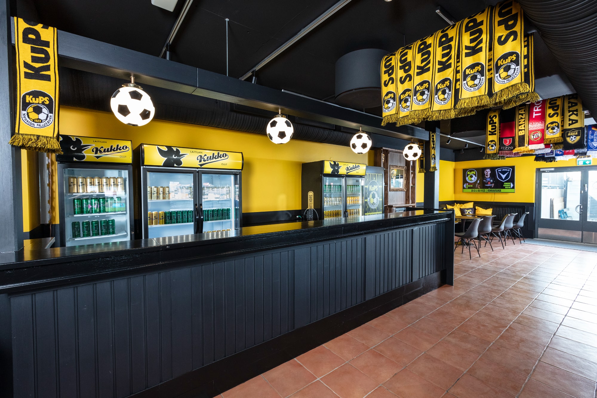 Paitsio Pubin baaritiski vaihtoi paikkaa