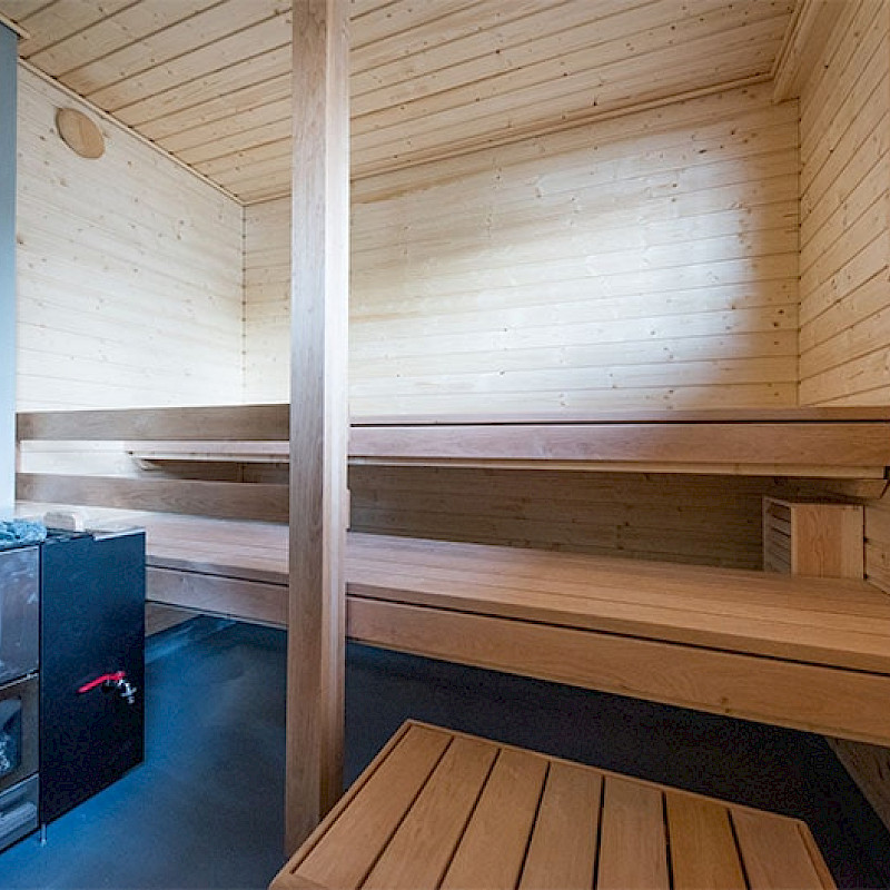 Sauna- ja terassiremontti Outokumpu