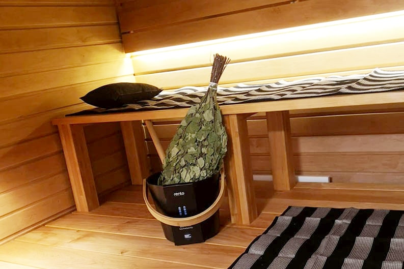 Saunaa remontoidessa voidaan keskittyä ilmeen uusimiseen mutta myös käytännöllisempiin ratkaisuihin.