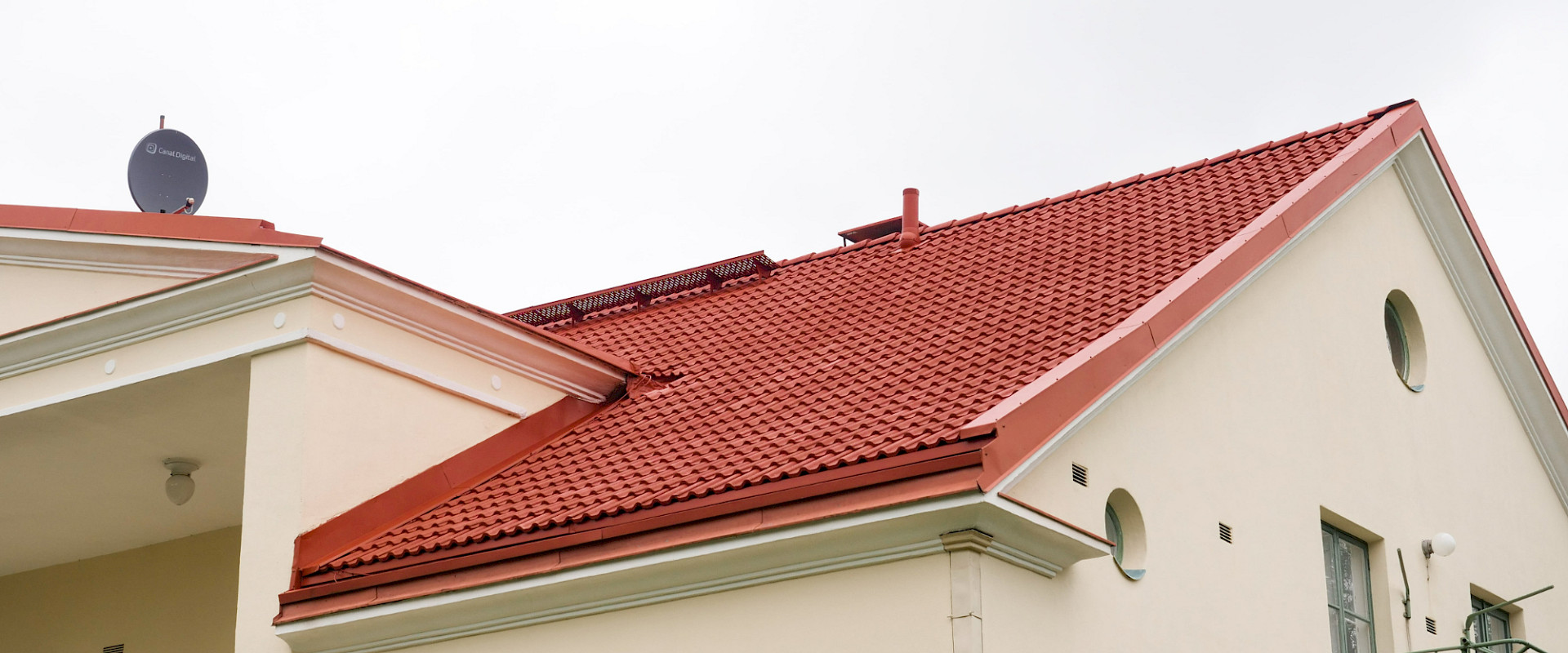 Katon maalaus ja pinnoitus