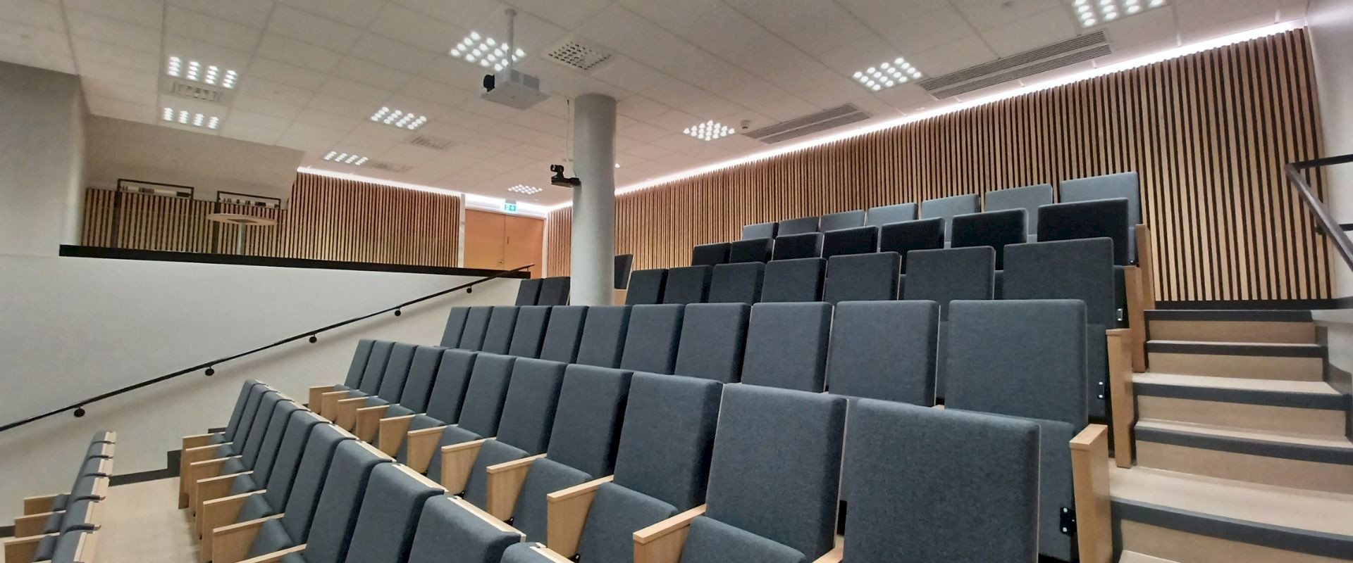 Auditorion modernisointi, Joensuu