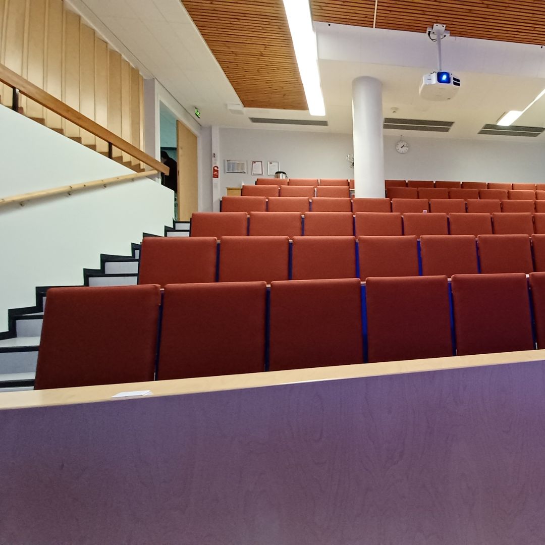 Niskalan auditorio ennen saneerausta